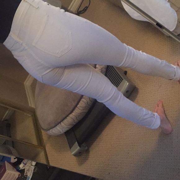 White Distressed Fashion Nova Jeans - Picture 3 of 3